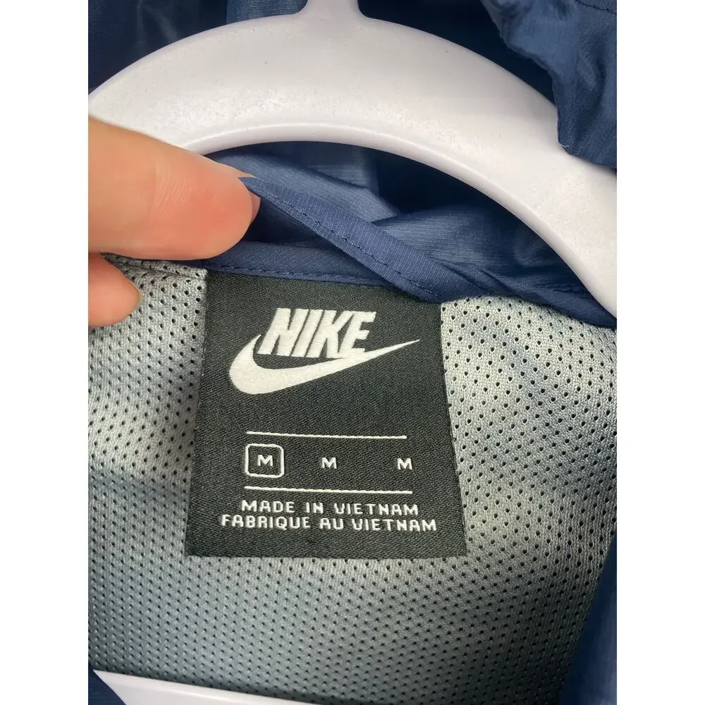 Nike Neumann University Knights Colorblock Windrunner Jacket Women’s Medium